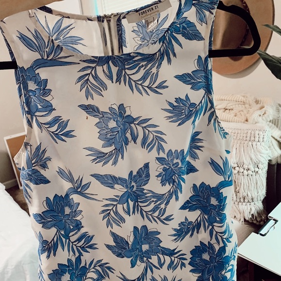 Forever 21 top - Picture 2 of 2